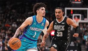 新浪nba手机网里夫斯：湖人阵容变化很大 赛季初可能会有阵痛 但必须保持冷静